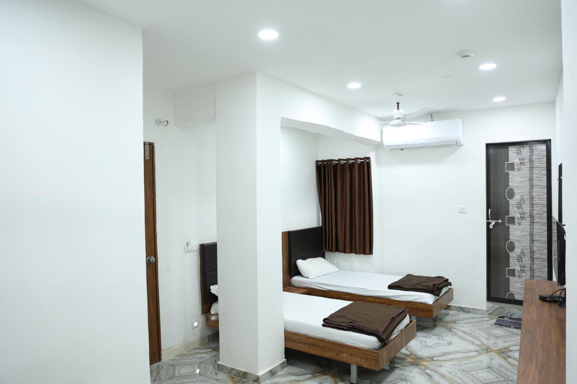 Hotel Aaram Kalupur Ahmedabad Exterior foto